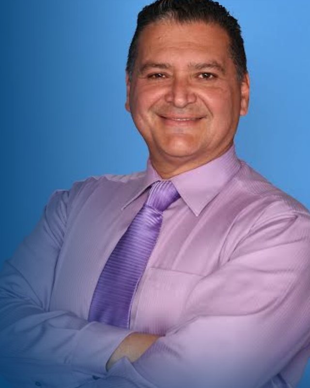 Abg. Ernesto Díaz